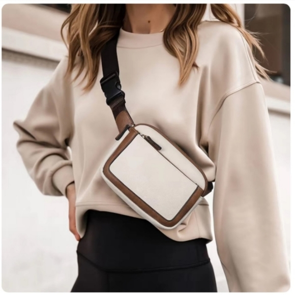 FAUX Leather Sling Bag✨️ - Picture 5 of 7